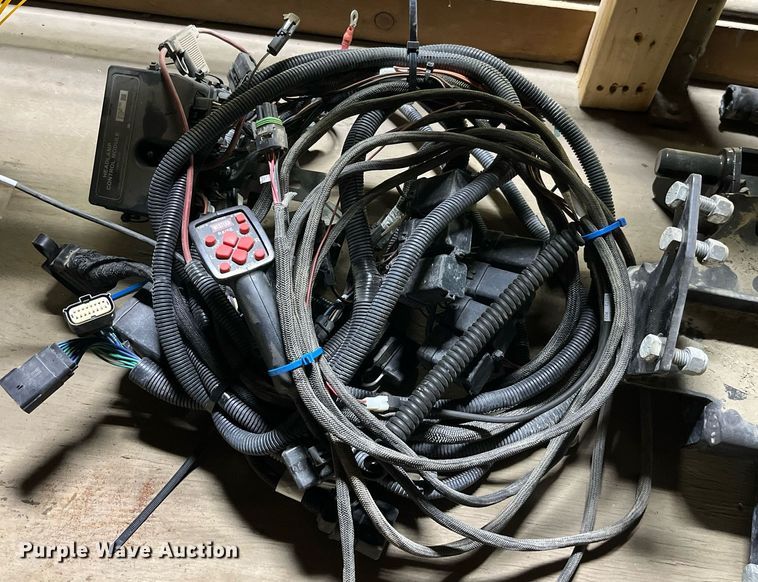 image for item MG9512 Western MVP3  Western MVP3 V snow plow