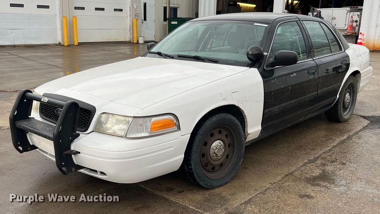 image for item MG9513 2009 Ford Crown Victoria Police Interceptor