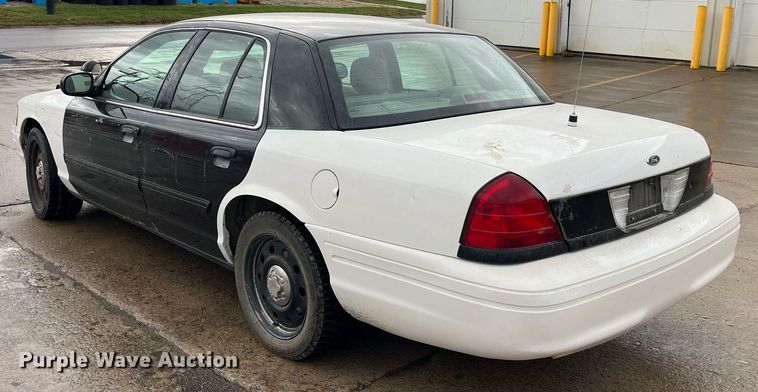 image for item MG9513 2009 Ford Crown Victoria Police Interceptor