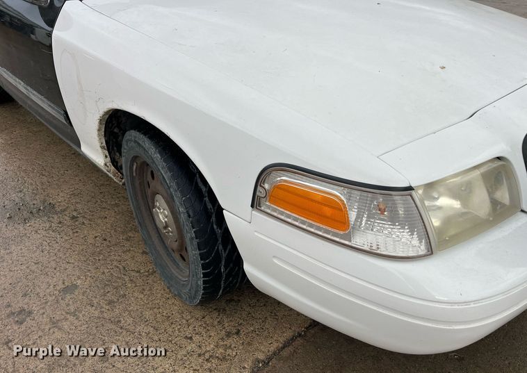 image for item MG9513 2009 Ford Crown Victoria Police Interceptor