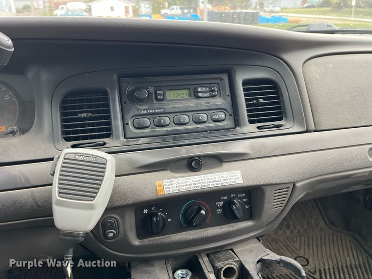 image for item MG9513 2009 Ford Crown Victoria Police Interceptor