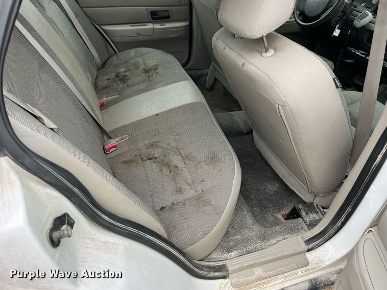 image for item MG9513 2009 Ford Crown Victoria Police Interceptor