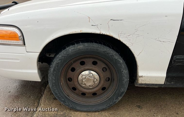 image for item MG9513 2009 Ford Crown Victoria Police Interceptor