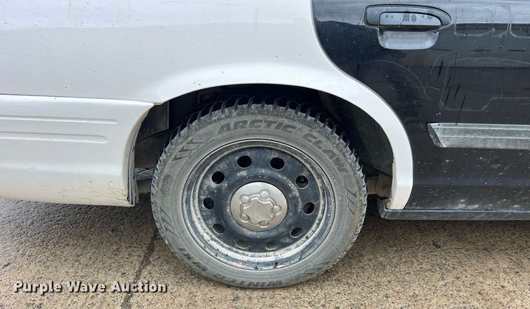 image for item MG9513 2009 Ford Crown Victoria Police Interceptor