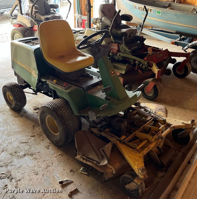 image for item MG9516 John Deere F725  lawn mower