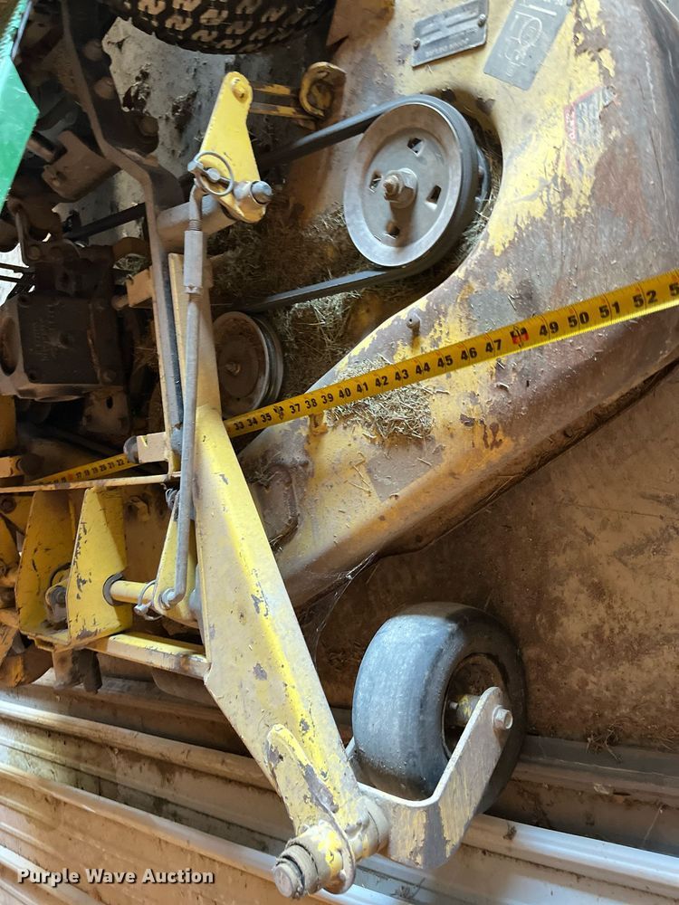 image for item MG9516 John Deere F725  lawn mower