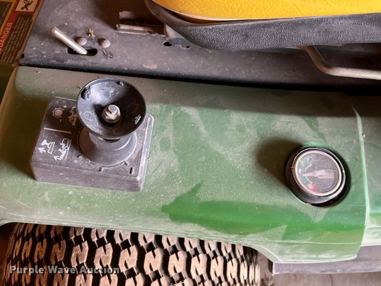 image for item MG9516 John Deere F725  lawn mower