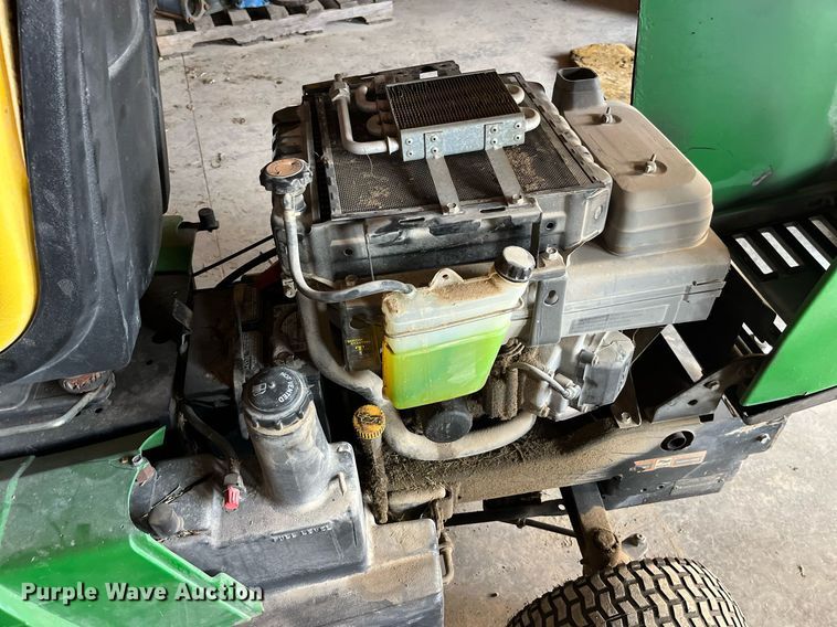 image for item MG9516 John Deere F725  lawn mower