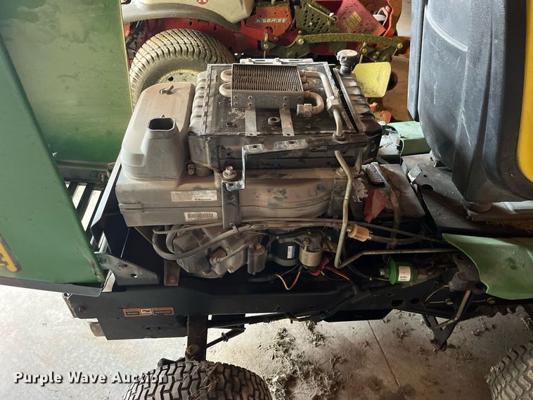 image for item MG9516 John Deere F725  lawn mower