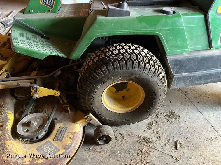 image for item MG9516 John Deere F725  lawn mower