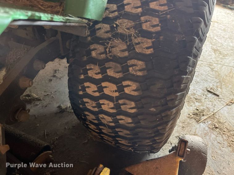 image for item MG9516 John Deere F725  lawn mower