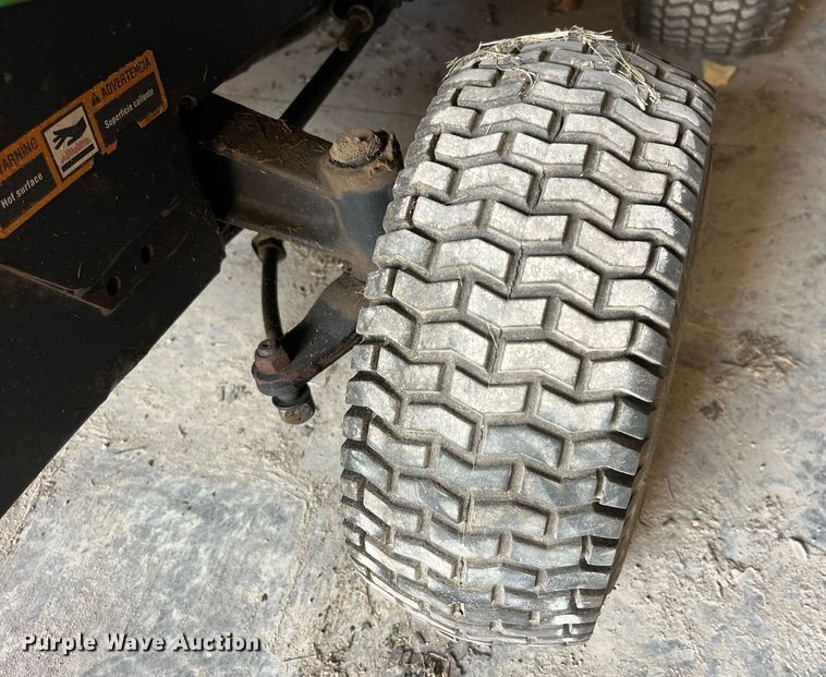 image for item MG9516 John Deere F725  lawn mower