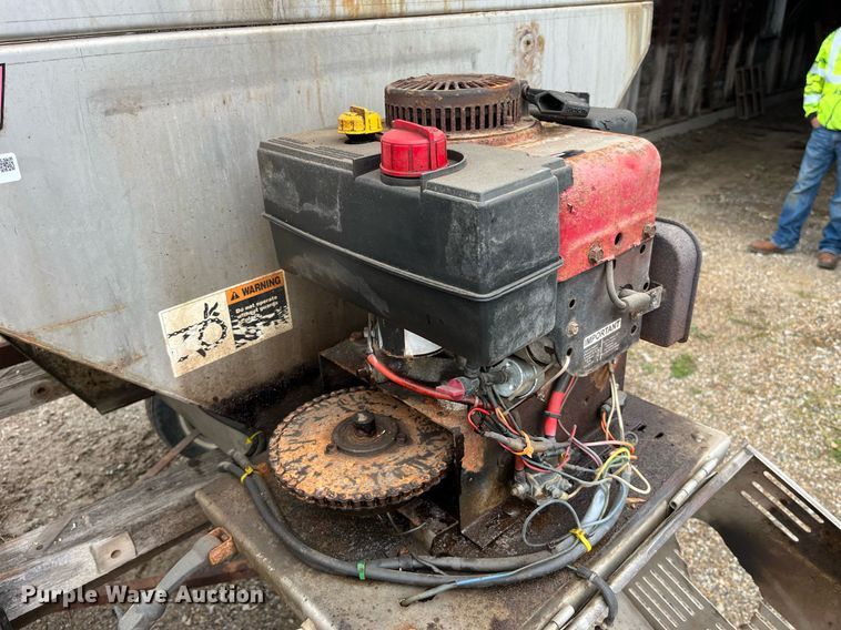 image for item MG9518 Henderson FSP SS 8  Spreader