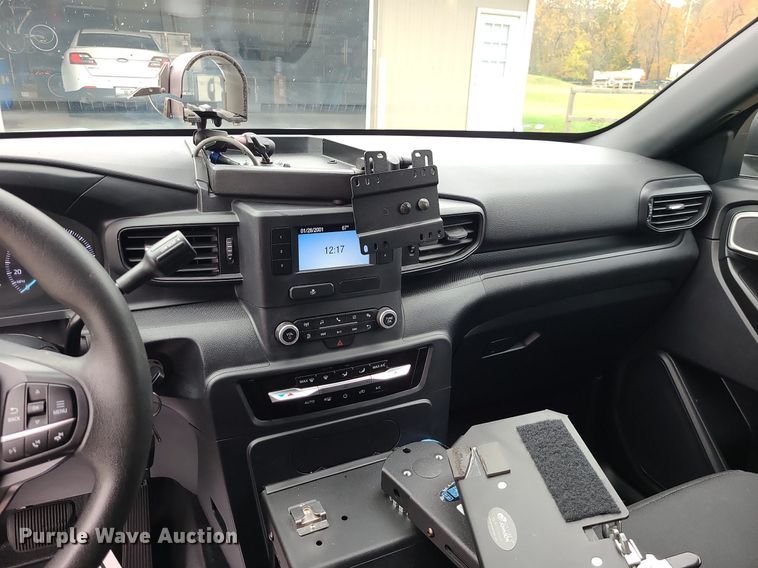 image for item MJ9463 2020 Ford Explorer Police  SUV