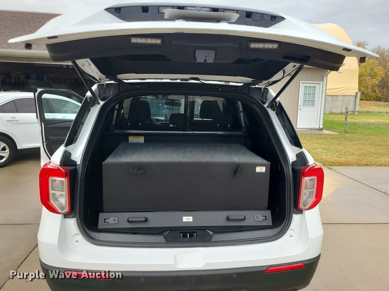 image for item MJ9463 2020 Ford Explorer Police  SUV