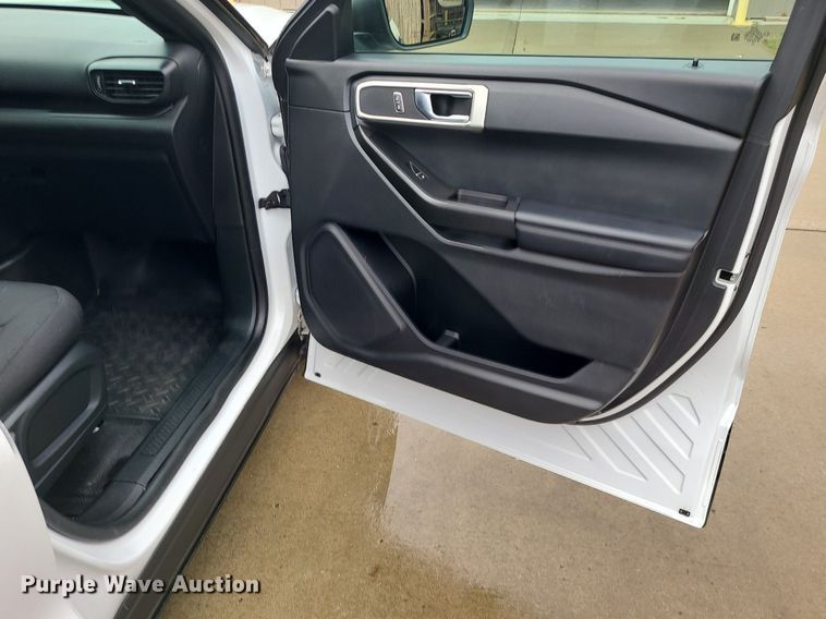 image for item MJ9463 2020 Ford Explorer Police  SUV