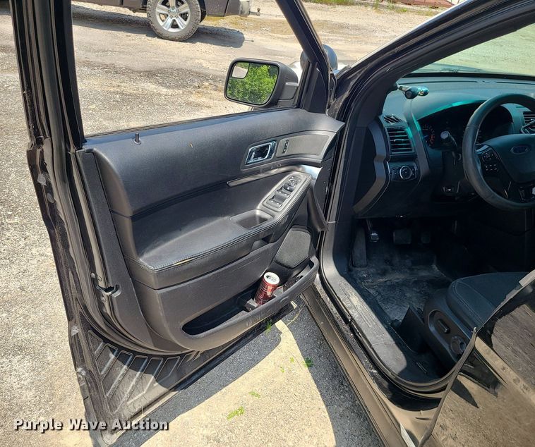 image for item MO9842 2016 Ford Explorer Police Interceptor SUV