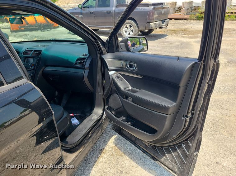 image for item MO9842 2016 Ford Explorer Police Interceptor SUV