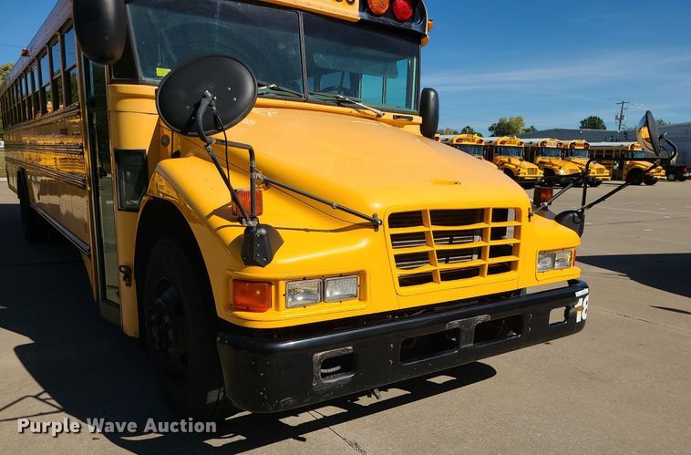 image for item MQ9550 2006 Blue Bird  school bus