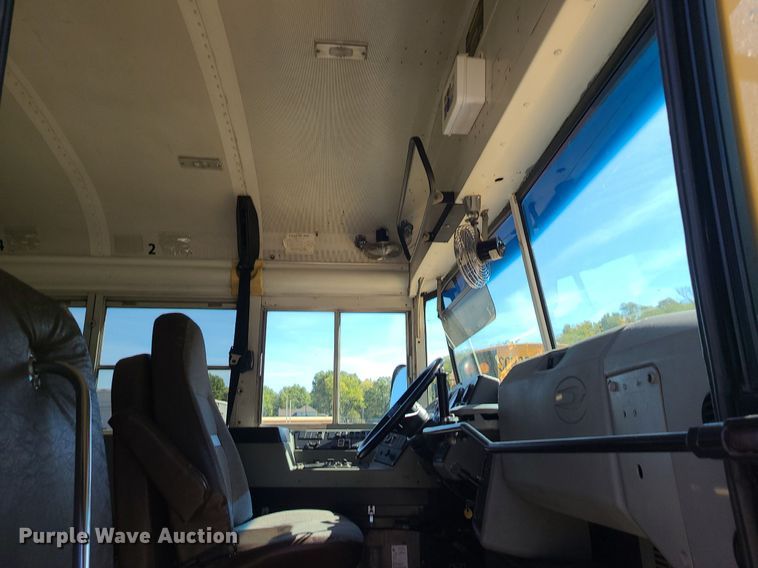 image for item MQ9550 2006 Blue Bird  school bus