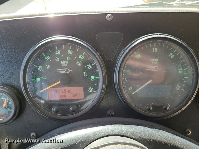 image for item MQ9550 2006 Blue Bird  school bus