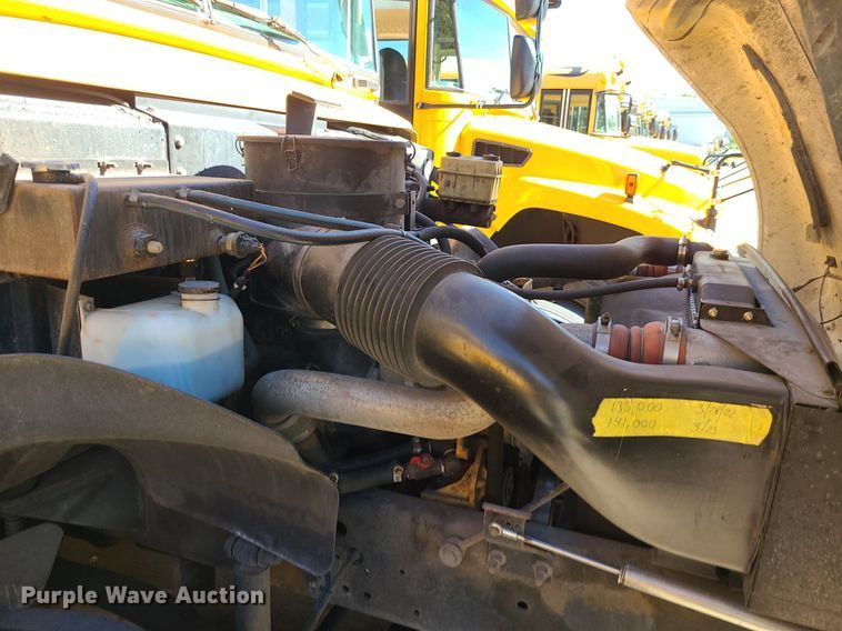 image for item MQ9550 2006 Blue Bird  school bus