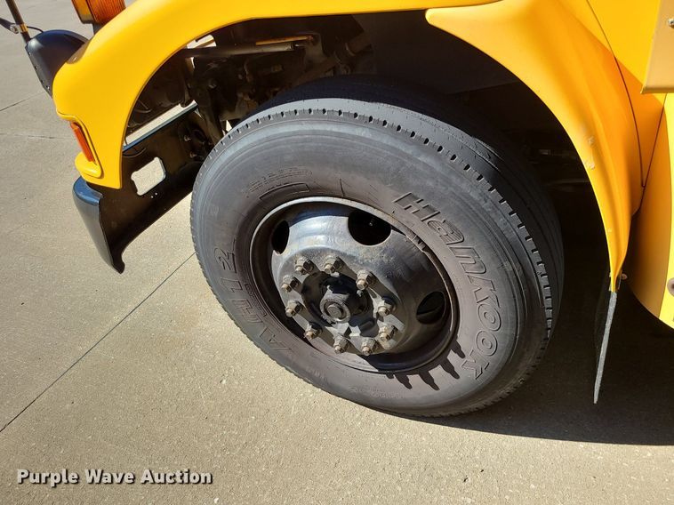 image for item MQ9550 2006 Blue Bird  school bus