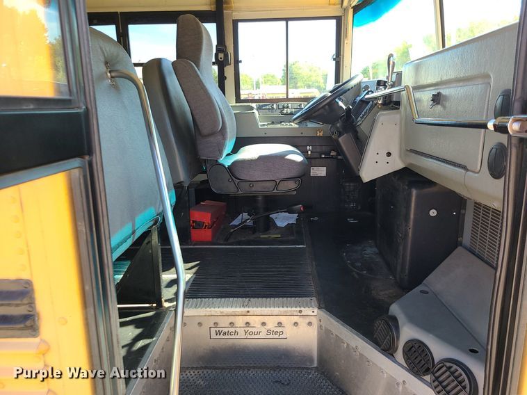 image for item MQ9551 2008 Blue Bird  school bus