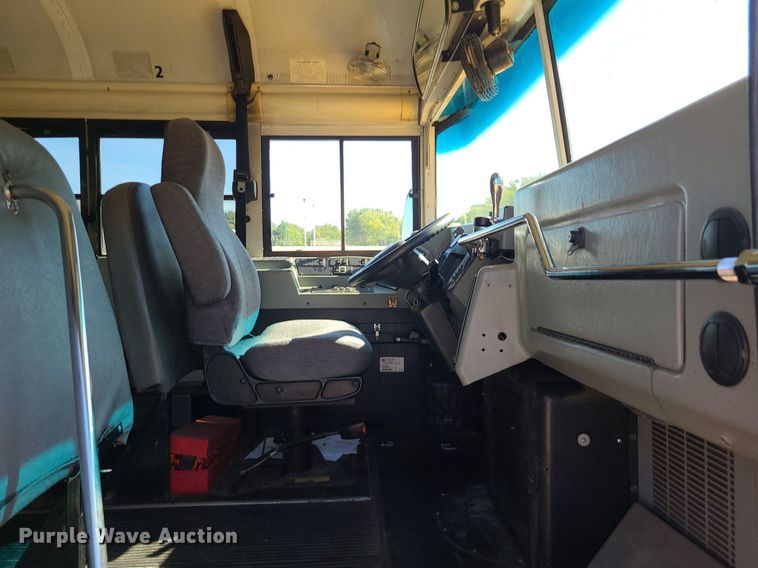 image for item MQ9551 2008 Blue Bird  school bus