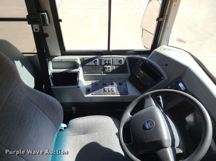 image for item MQ9551 2008 Blue Bird  school bus