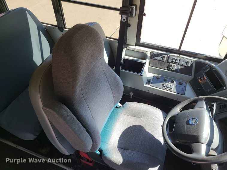 image for item MQ9551 2008 Blue Bird  school bus