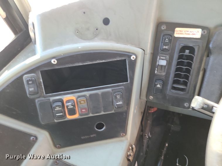 image for item MQ9551 2008 Blue Bird  school bus