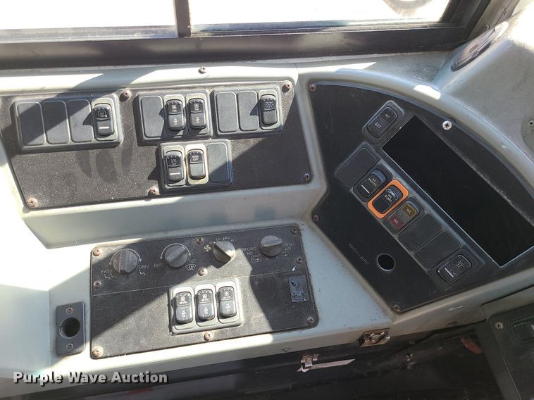 image for item MQ9551 2008 Blue Bird  school bus