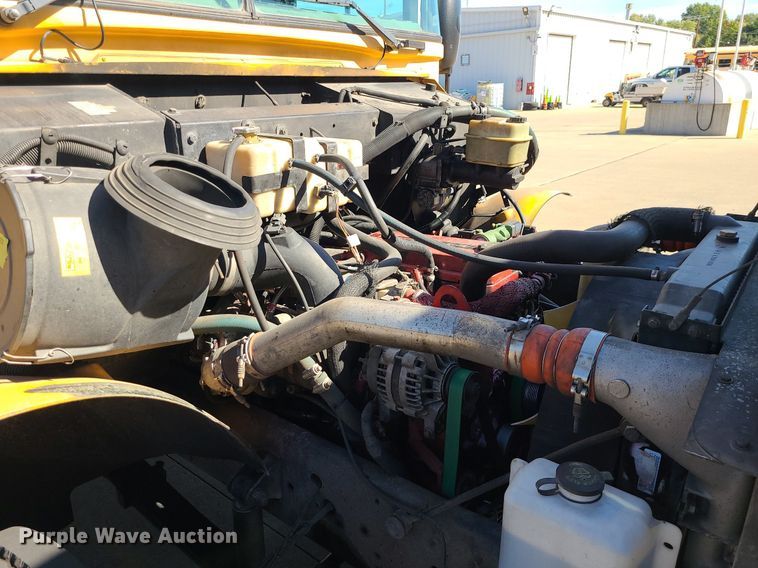 image for item MQ9551 2008 Blue Bird  school bus