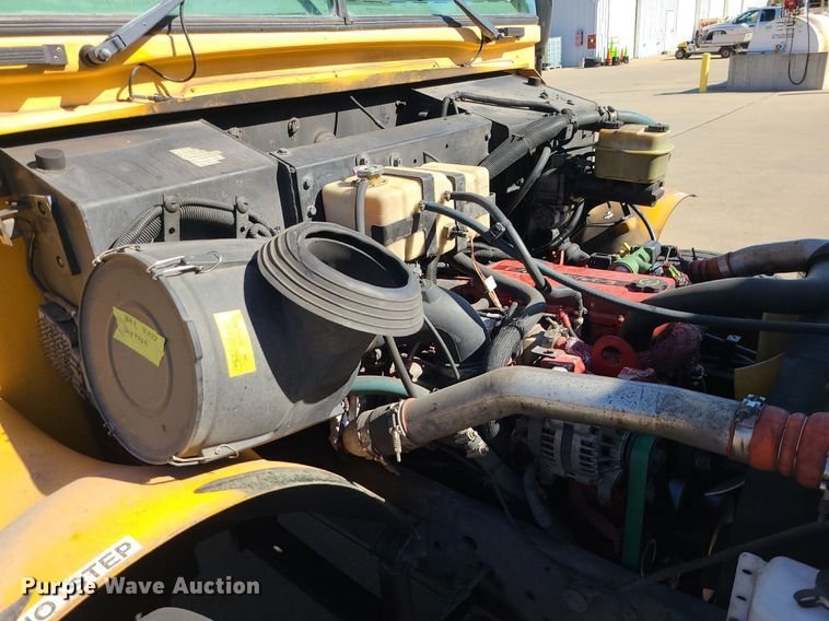 image for item MQ9551 2008 Blue Bird  school bus