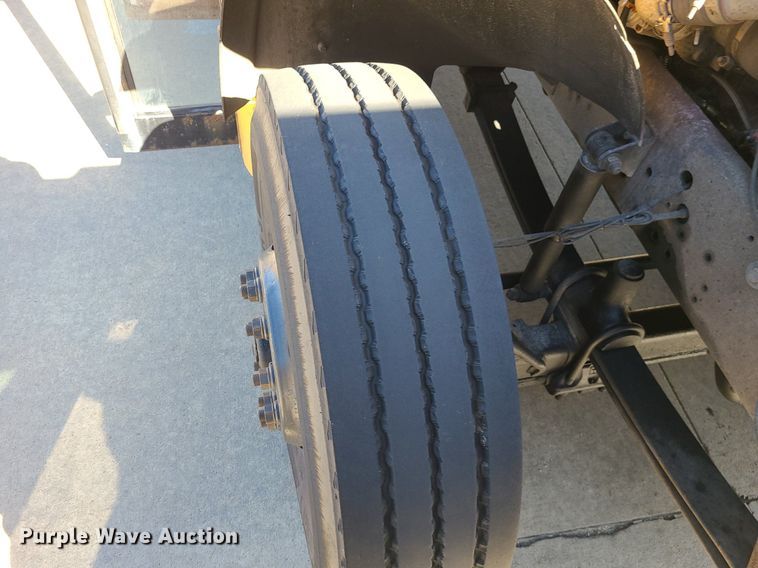 image for item MQ9551 2008 Blue Bird  school bus