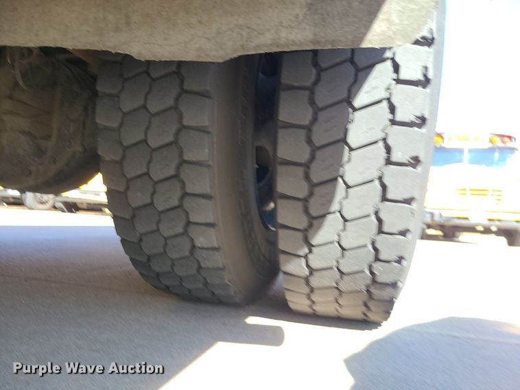 image for item MQ9551 2008 Blue Bird  school bus