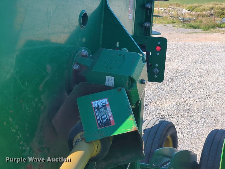 image for item MX9498 John Deere  batwing rotary mower