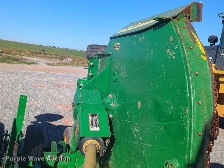 image for item MX9498 John Deere  batwing rotary mower