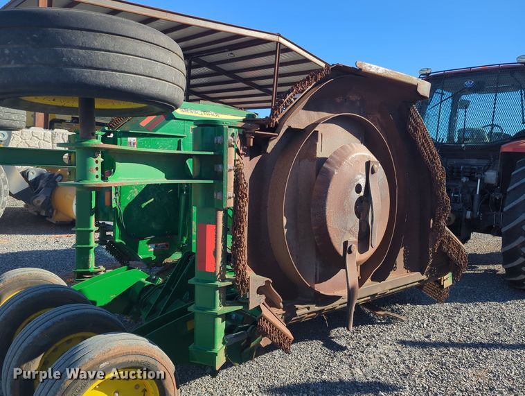 image for item MX9498 John Deere  batwing rotary mower