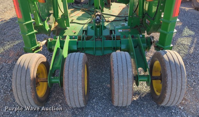 image for item MX9498 John Deere  batwing rotary mower