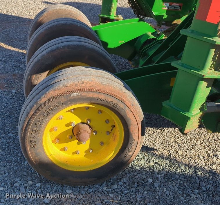 image for item MX9498 John Deere  batwing rotary mower