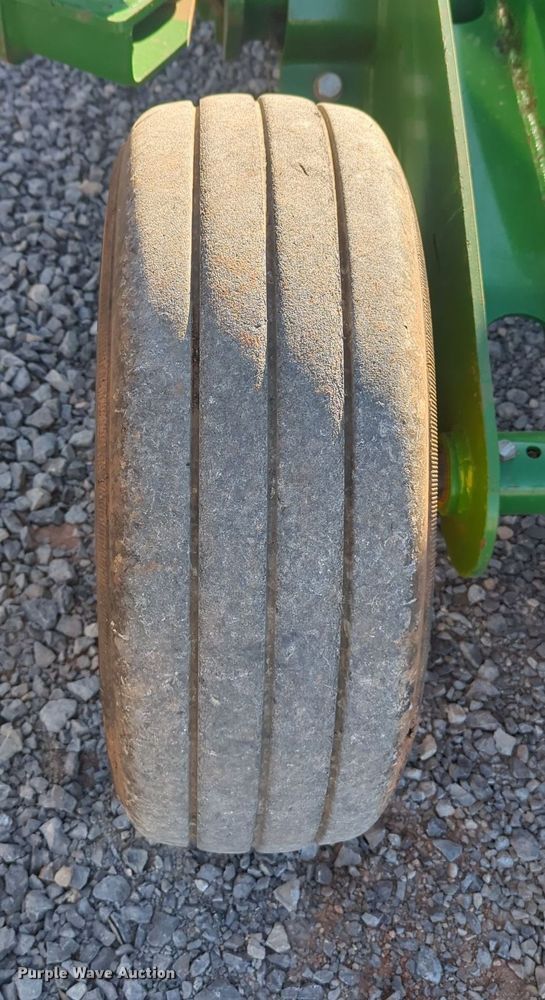 image for item MX9498 John Deere  batwing rotary mower