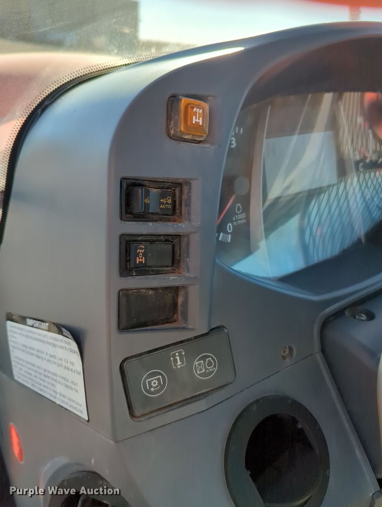 image for item MX9499 2018 Kubota M6-141  MFWD tractor