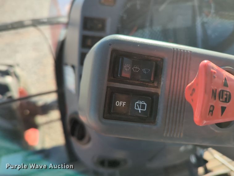 image for item MX9499 2018 Kubota M6-141  MFWD tractor