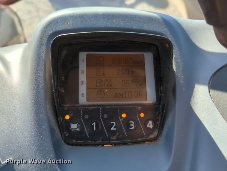 image for item MX9499 2018 Kubota M6-141  MFWD tractor