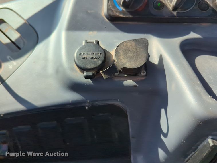 image for item MX9499 2018 Kubota M6-141  MFWD tractor