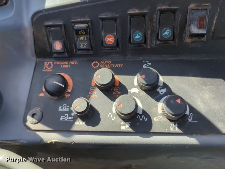 image for item MX9499 2018 Kubota M6-141  MFWD tractor