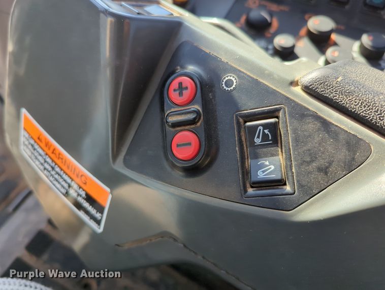 image for item MX9499 2018 Kubota M6-141  MFWD tractor