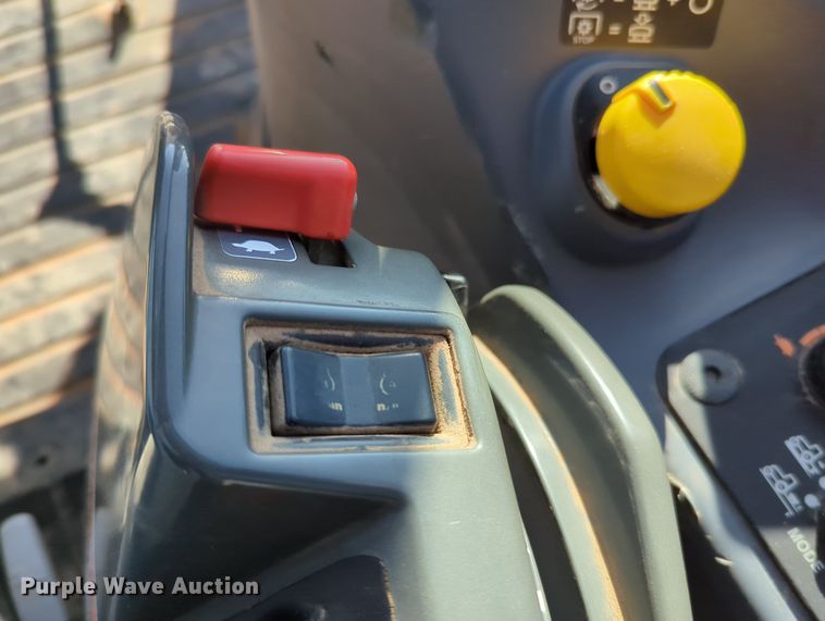 image for item MX9499 2018 Kubota M6-141  MFWD tractor